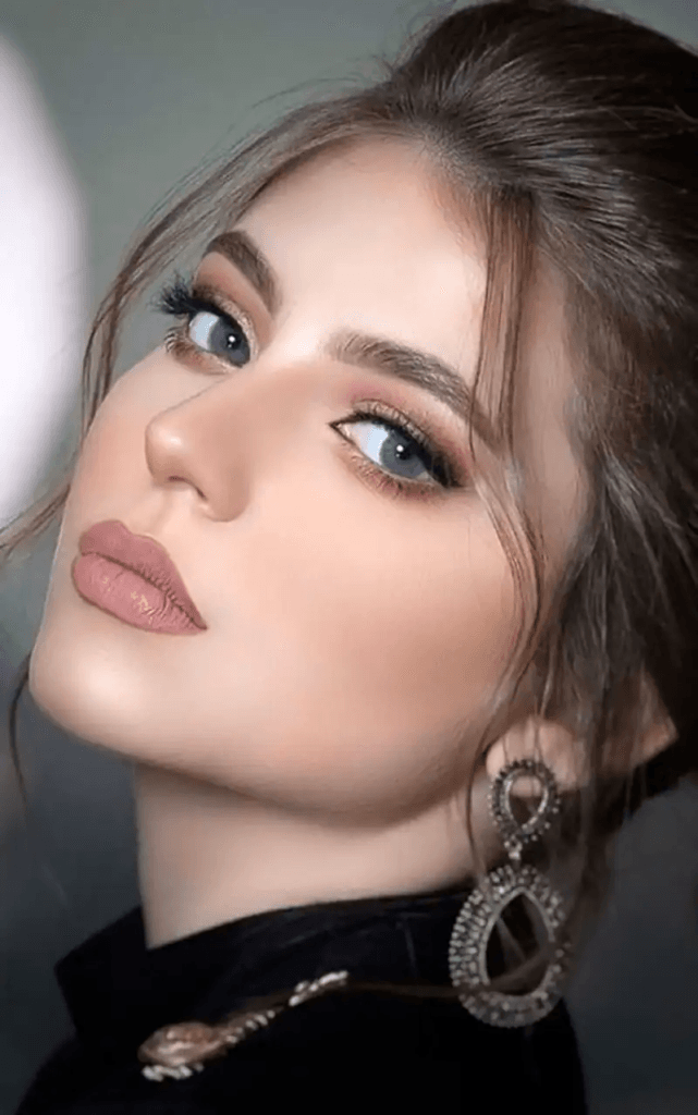 آرایش ساده و شیک